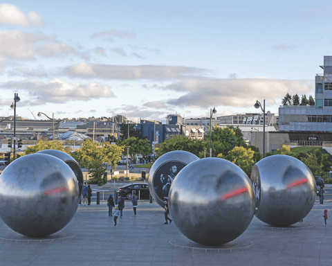 Photo: Five 15-foot silver spheres created by Icelandic-Danish artist Olafur Eliasson are located on Chase Center’s east plaza. The spheres have mirrors facing inwards that create a tunnel effect when left uncovered.